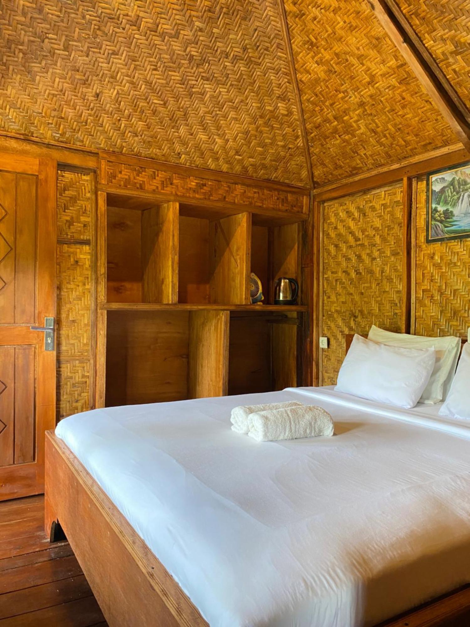 Aulia Bungalows Tetebatu Exterior photo